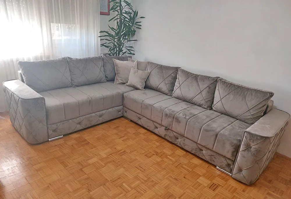 Adam — ugaona garnitura, Kičma Trans