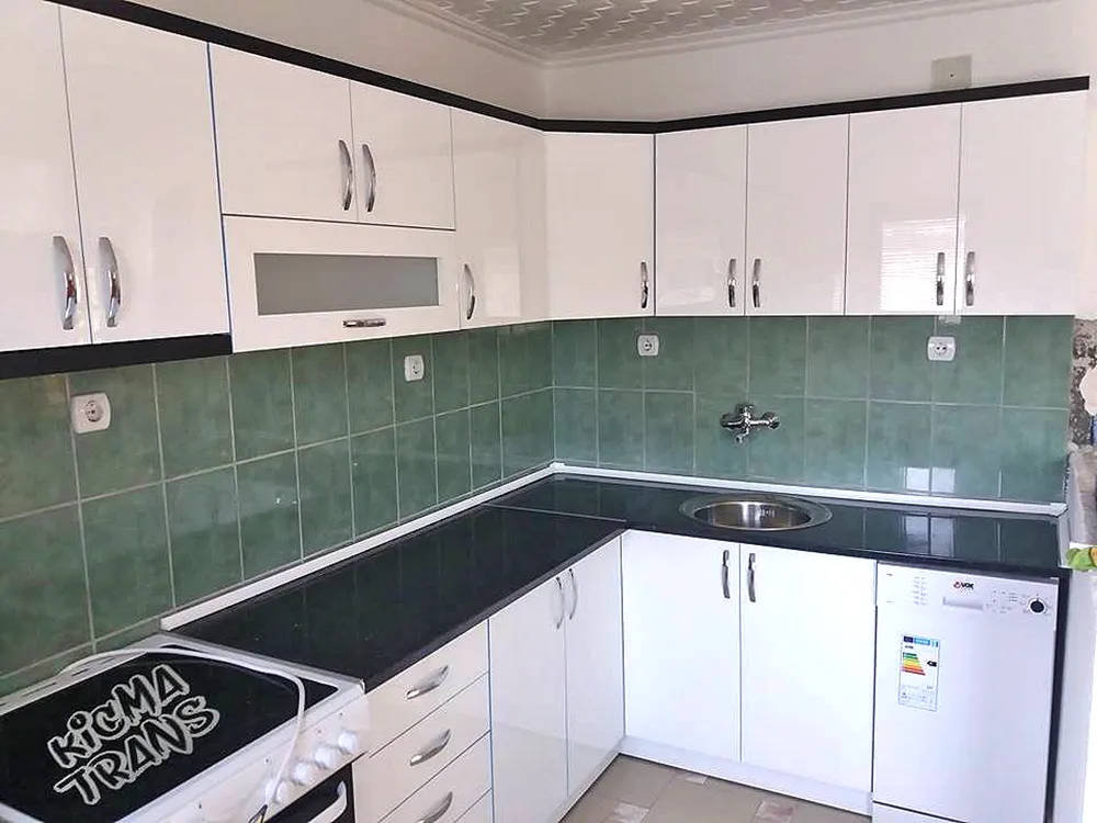 Kuhinja MDF 100 Sjaj 1 — kuhinja, Kičma Trans